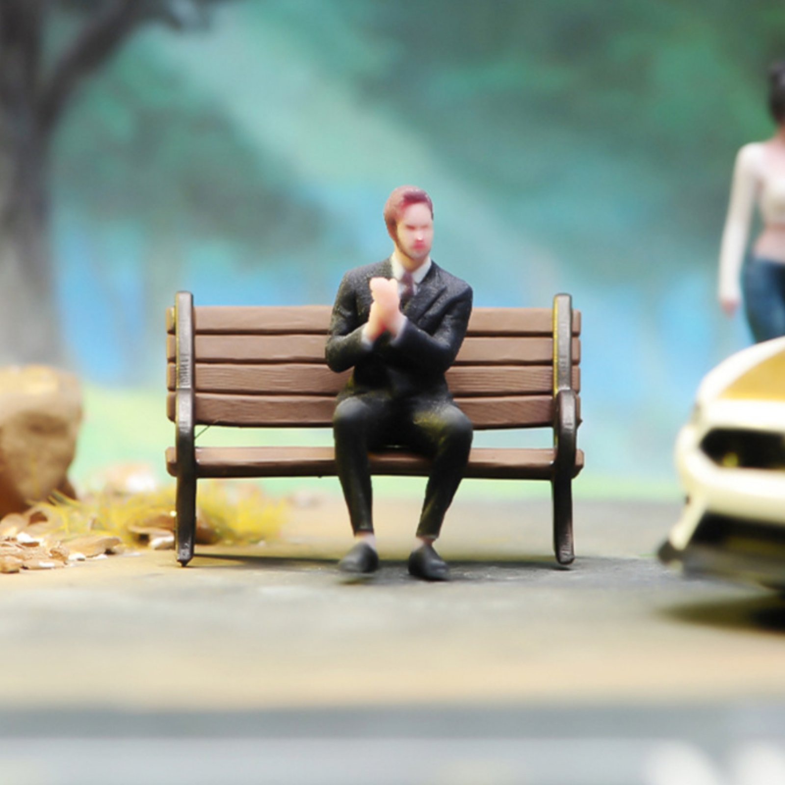1:64 Scale Sitting Man Figure  - огляд і ціна Men Accessories For Suit